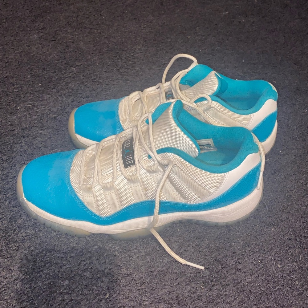Size 6.5Y- Air Jordan 11 Retro Low 'Aqua Safari’ 2014